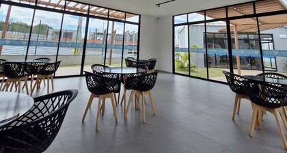 Furnished apartment with 2 bedrooms, ground floor, air conditioning, 7 bedrooms