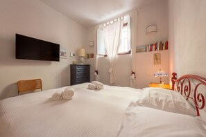 1 bedroom, WiFi, bed sheets - One-bedroom apartment with Patio n.2 (Firenze)