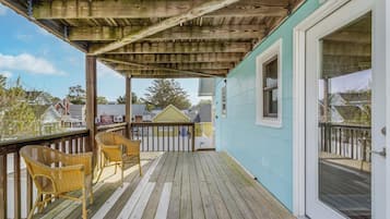 Apartment, 1 Queen Bed with Sofa bed, Kitchen, Garden View (BALTIMORE AVENUE 49 #2) | View from room