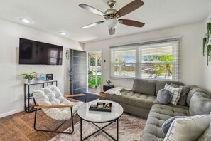 TV - Waterfront Oasis with Kayaks, Dock and Boat Lift (Tampa)