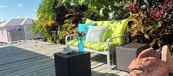 Sea cottage 2/1 in white sound on GTC Abaco Bahamas full kitchen, AC & WiFi