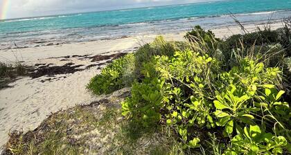 Sea cottage 2/1 in white sound on GTC Abaco Bahamas full kitchen, AC & WiFi