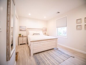 3 Schlafzimmer, Schreibtisch, Bügeleisen/Bügelbrett, kostenloses WLAN