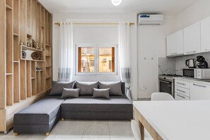 Apartment - Elegant Apartment Comfort in Shkod r s Heart (Shkodër)