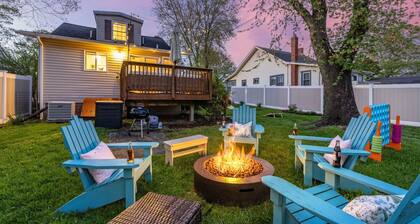 Cozy Winter Beach Cottage Near Cafés & Boutiques