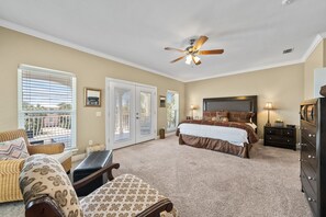 5 habitaciones, tabla de planchar con plancha y wifi gratis 