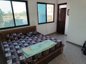 Standard Double Room | Free WiFi - Khatu Shyam Niwas (Danta Ramgarh)