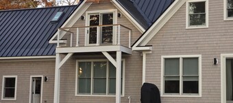 Round Pond Maine - Charming apartment for 4 with AC, WiFi and ocean view.