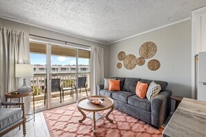 Smart TV - Life's a Beach | Heated Pool | Walk to Beach (Galveston)
