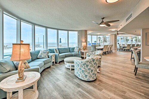 Beachfront Daytona Condo w/ Pool & Hot Tub Access!