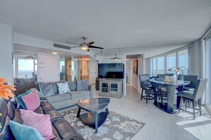 TV, ping pong - Direct Oceanfront 3 Bedroom 2 Bath Panoramic View (Daytona Beach Shores)