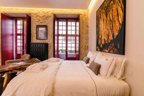 1 chambre, fer et planche à repasser, lit parapluie, Wi-Fi