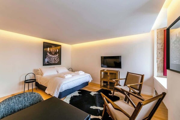 1 bedroom, iron/ironing board, travel crib, free WiFi