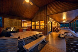 Fire up the built-in grill and feed the whole crew without ever leaving the deck. - BirchSquatch · Heated Pool: Putt-Putt, Gameroom, Playset, Sleeps 24! (Broken Bow)