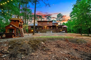 Property grounds - BirchSquatch · Heated Pool: Putt-Putt, Gameroom, Playset, Sleeps 24! (Broken Bow)