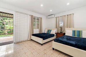 2 chambres, fer et planche à repasser, Wi-Fi, draps fournis