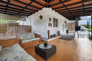 Terrace/patio - Paceful Home in San Juan Near to the Airport (San Juan)