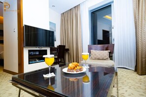 Dining - Contemporary One Bedroom Apartment Dubai Mall (Dubai)
