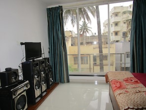 1 bedroom, iron/ironing board, WiFi, bed sheets - Luxurious 1 Bedroom Penthouse, Couple Friendly in lovely Belagavi with AC, WiFi (Belagavi)
