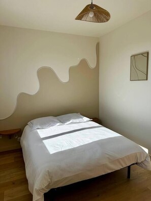 2 bedrooms, WiFi, bed sheets - Contemporary house St léonard (Angers)