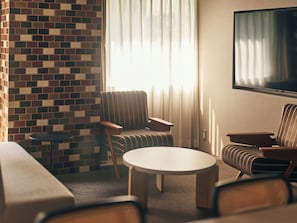 Superior Room | Desk, laptop workspace, blackout curtains, iron/ironing board - illi Pal Shinagawa Gotanda (Tokyo)