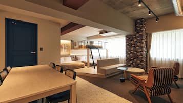 Superior Room | Desk, laptop workspace, free WiFi, bed sheets