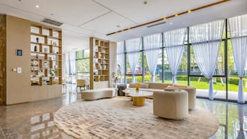 Sala de estar en el lobby