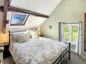 2 chambres, fer et planche à repasser, accès Internet, draps fournis