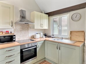 Réfrigérateur, micro-ondes, four, grille-pain