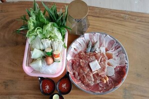 Unclassified image, 2 of 21, button - Sirine Onsen (Khao Kho)