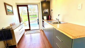 Fridge, microwave, stovetop, electric kettle