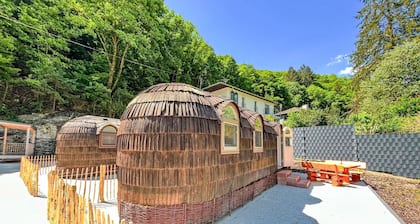 Tiny Haus Vierseenblick Nummer 1 by Interhome