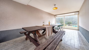 Quarto básico, 2 quartos (Haneul (New Building 2F/ BBQ)) | 1 quarto, Wi-Fi de cortesia