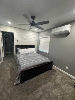 2 quartos, ferros/tábuas de passar roupa, Wi-Fi de cortesia