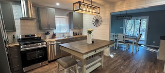 Beautiful home on full acre of privacy just steps away from Columbia State Park