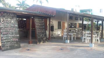 Restauration extérieure