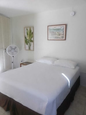 1 bedroom, in-room safe, desk, iron/ironing board