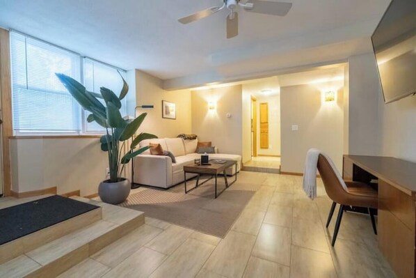 Smart TV, video games