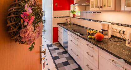 Ferienwohnung 'Knopf' mit Privatterrasse und Wi-Fi