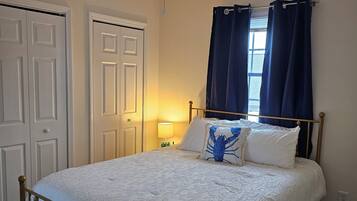 1 chambre, fer et planche Ă repasser, Wi-Fi gratuit, draps fournis