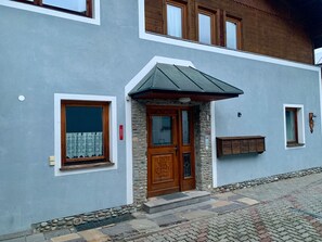 Exterior detail - Apartment 'Auner Top 1' with Mountain View, Private Terrace and Wi-Fi (Westendorf)