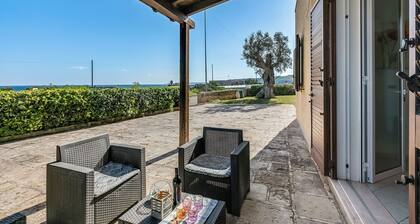 Riva Blu Apartment 3 Pool And Sea, Santa Cesarea Terme, Italy