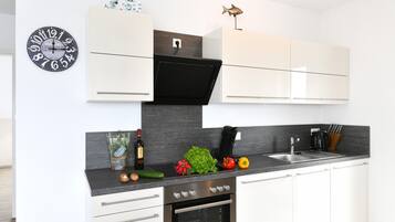 Kühlschrank, Ofen, Herdplatte, Geschirrspüler