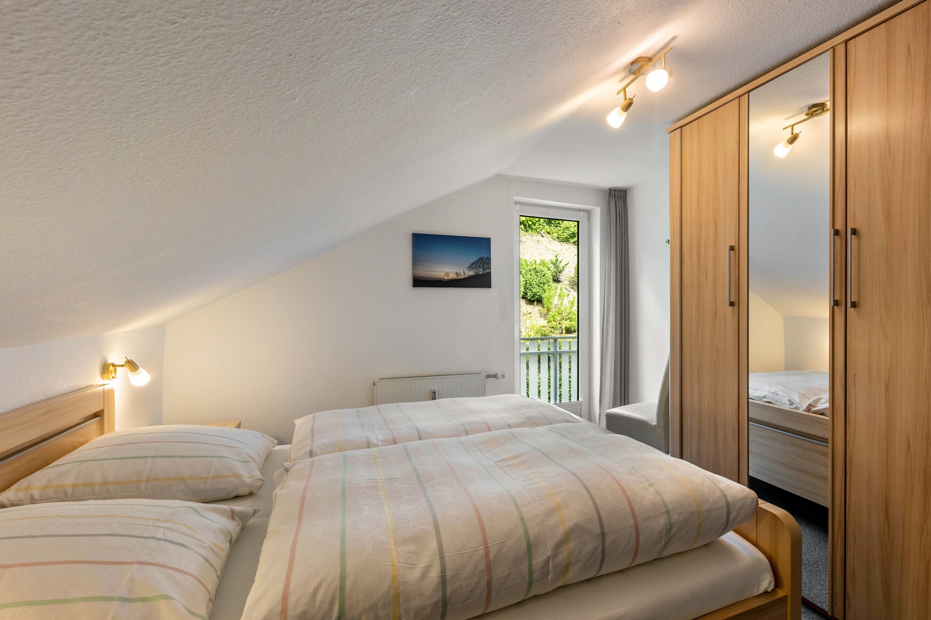 3 bedrooms, iron/ironing board, free WiFi, bed sheets