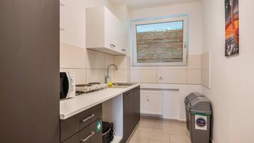 Fridge, microwave, stovetop, electric kettle
