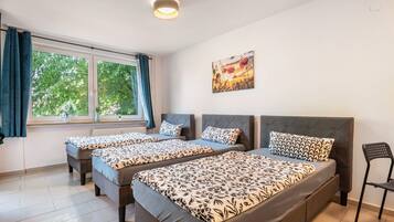 1 bedroom, free WiFi, bed sheets