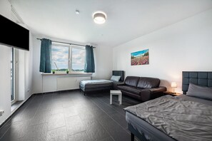 3 Schlafzimmer, kostenloses WLAN, Bettwäsche