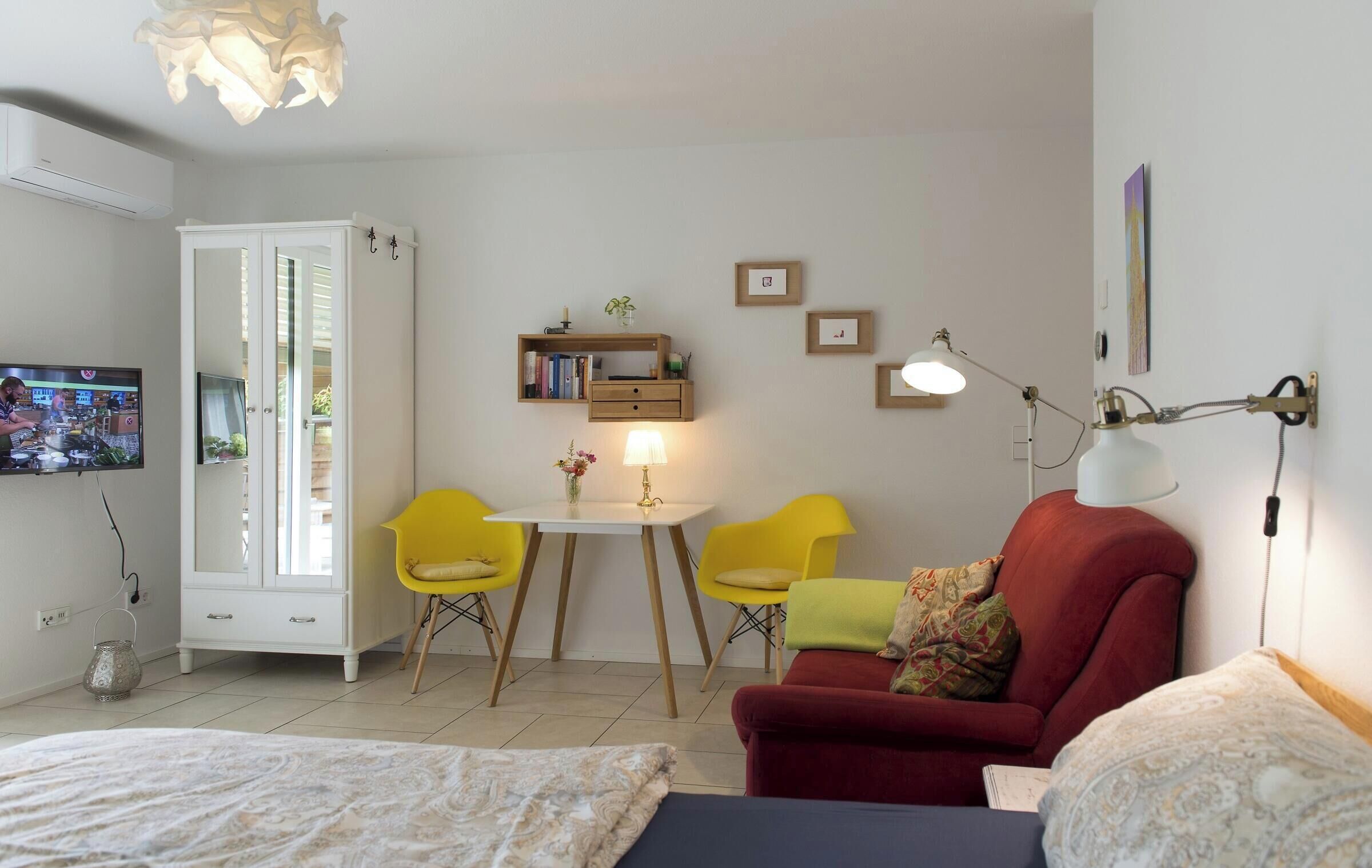 1 habitación, tabla de planchar con plancha, wifi gratis y ropa de cama 