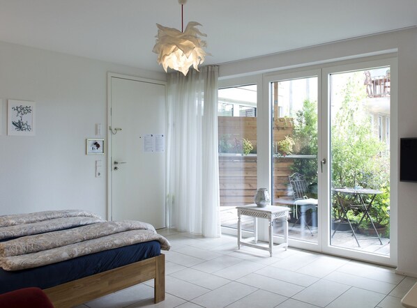 1 chambre, fer et planche à repasser, Wi-Fi gratuit, draps fournis