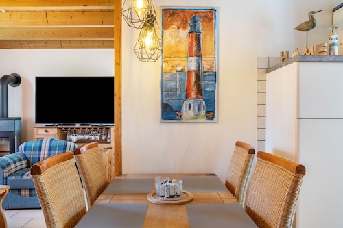 Ferienhaus 'Hafenblick' mit privater Terrasse, privatem Garten und Wi-Fi